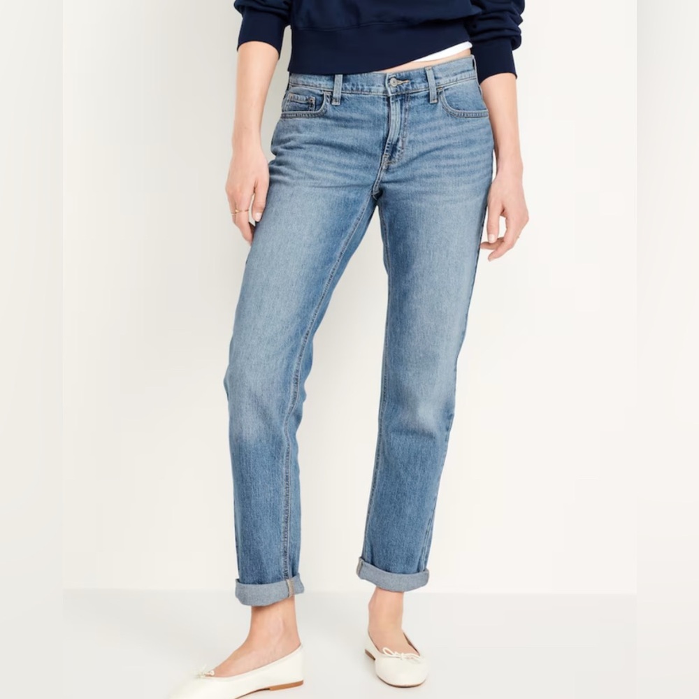 Old Navy Mid-Rise Wow Boyfriend Jeans NWT Women's 12
